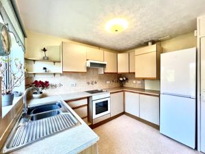 Kitchen- click for photo gallery